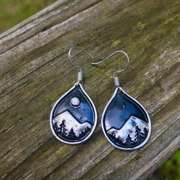 Moon over Mountains Earrings - Picture 3 of 3
